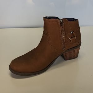 Teva Women's Foxy  Waterproof  Leather Ankle Boot Size 7